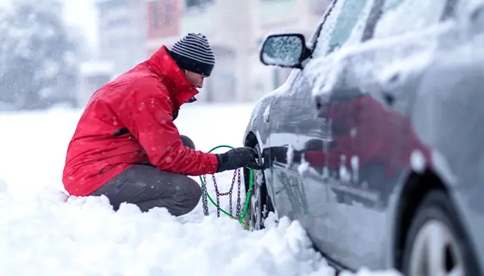 Aracınıza Kar Zinciri Nasıl Takılır?